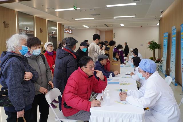 进行动启动口腔健康核心知识点要记牢龙8国际点此进入上海老年口腔健康促(图1)